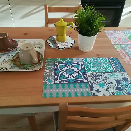 David House * Λέτσε